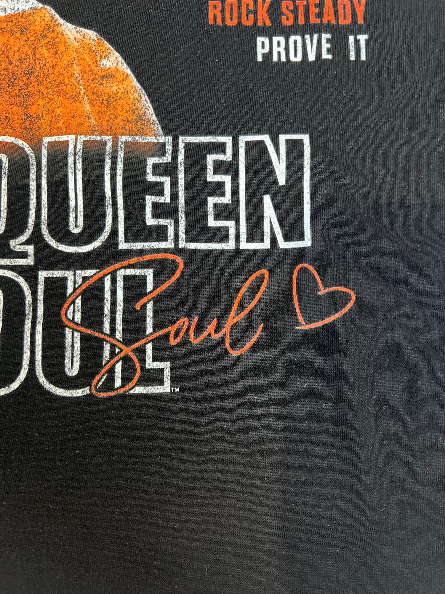 Aretha Franklin “The Queen of Soul” Licensed T-Shirt – Made in USA