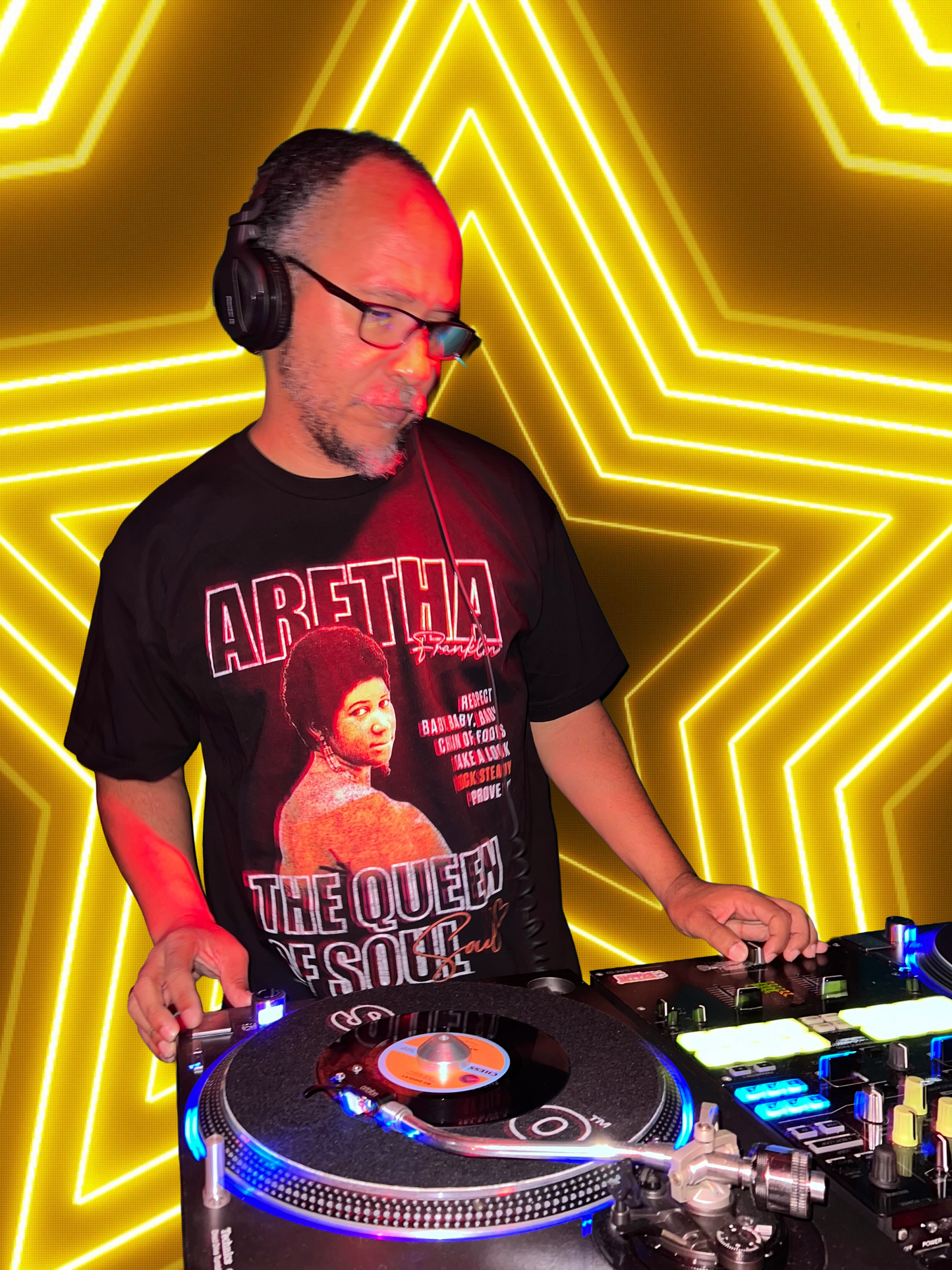 Aretha Franklin “The Queen of Soul” Licensed T-Shirt – Made in USA